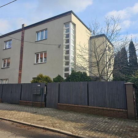 Urban Apartments Studio No 4A, Free Private Parking, Self Check-In Chorzów Eksteriør bilde